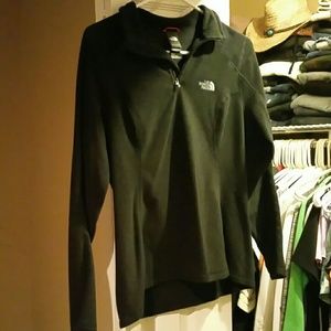 North Face Pull Over Small